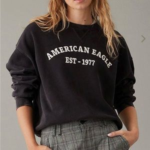 AE pullover sweatshirt